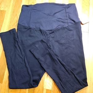NWT- Isabel Maternity Ponte Over the Belly Skinny Maternity Pants Black …